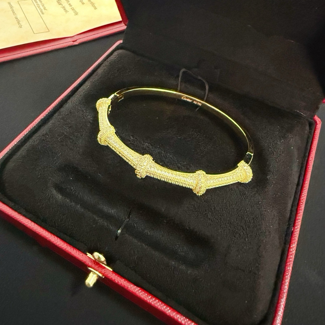 Cartier Designer Bamboo Studded Diamond Bracelet High Quality Bracelet Fashionable Luxury Jewelry For Women's Men Classic Luxury Wedding Party Accessories Valentines Day Christmas Birthday Gift