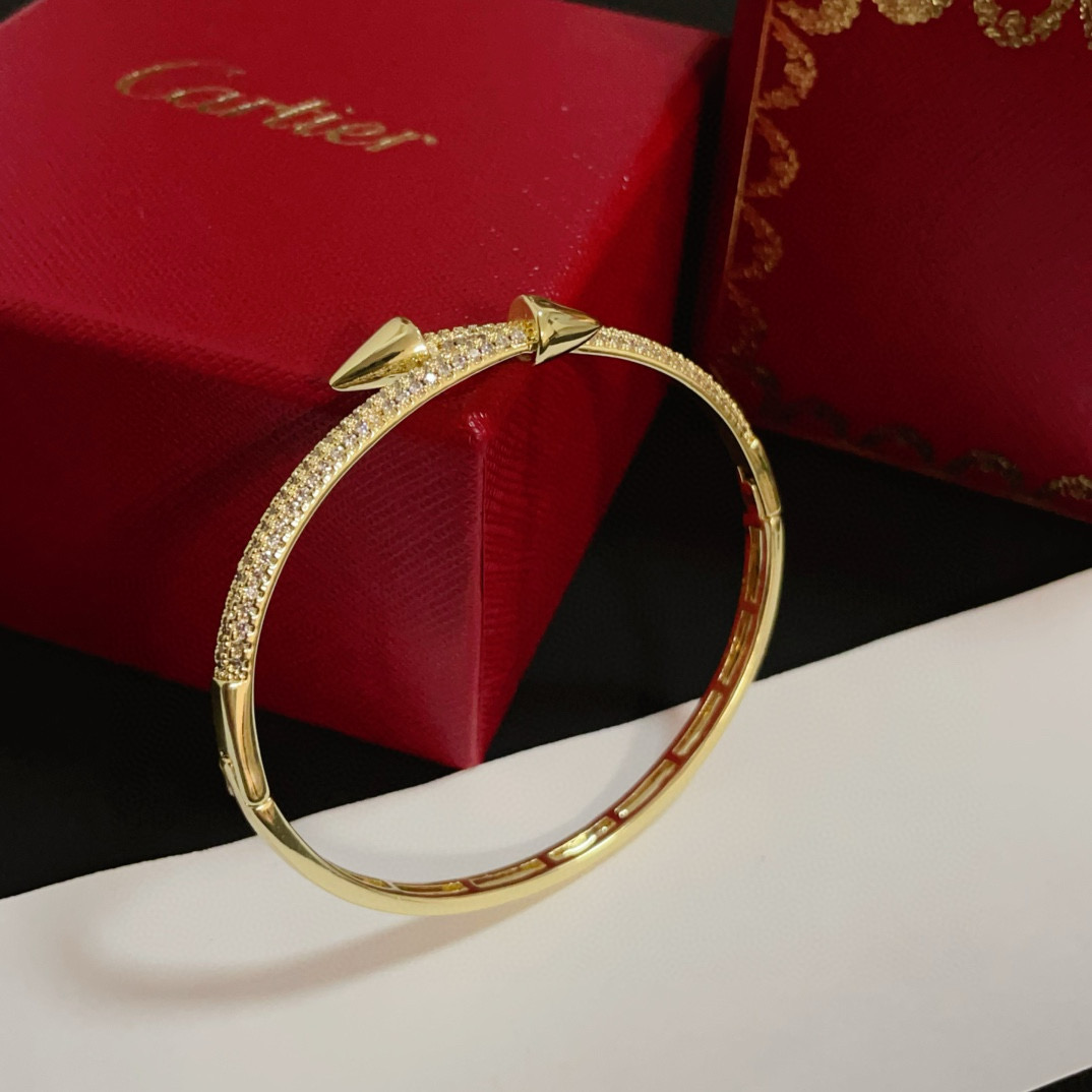Cartier Designer Diamond Inlaid Bracelet High Quality Bracelet Fashionable Luxury Jewelry For Women's Men Classic Luxury Wedding Party Accessories Valentines Day Christmas Birthday Gift