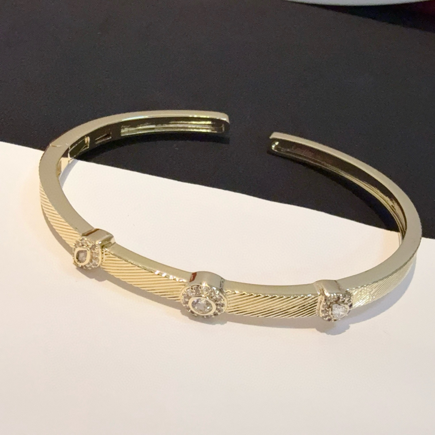 Cartier Designer Diamond Inlaid Open Bracelet High Quality Bracelet Fashionable Luxury Jewelry For Women's Men Classic Luxury Wedding Party Accessories Valentines Day Christmas Birthday Gift