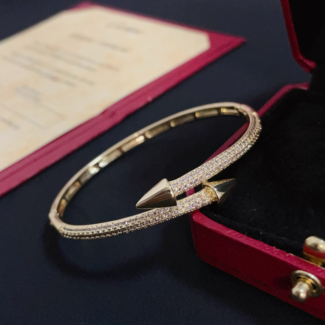 Cartier Designer Diamond Inlaid Bracelet High Quality Bracelet Fashionable Luxury Jewelry For Women's Men Classic Luxury Wedding Party Accessories Valentines Day Christmas Birthday Gift