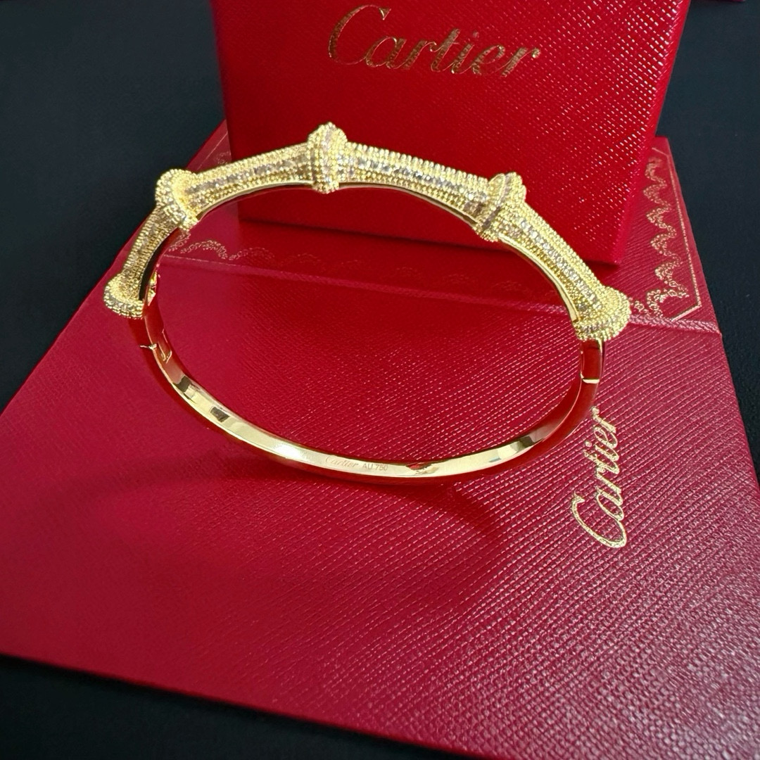 Cartier Designer Bamboo Studded Diamond Bracelet High Quality Bracelet Fashionable Luxury Jewelry For Women's Men Classic Luxury Wedding Party Accessories Valentines Day Christmas Birthday Gift