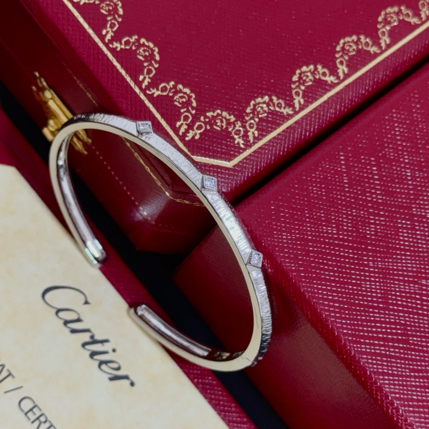 Cartier Designer Diamond Inlaid Open Bracelet High Quality Bracelet Fashionable Luxury Jewelry For Women's Men Classic Luxury Wedding Party Accessories Valentines Day Christmas Birthday Gift