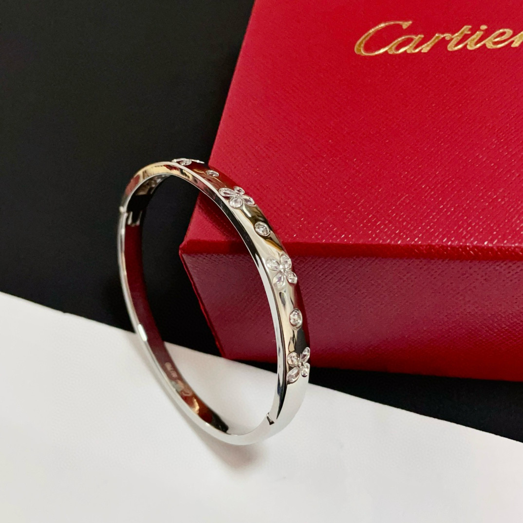 Cartier Designer Diamond Inlaid Bracelet High Quality Bracelet Fashionable Luxury Jewelry For Women's Men Classic Luxury Wedding Party Accessories Valentines Day Christmas Birthday Gift