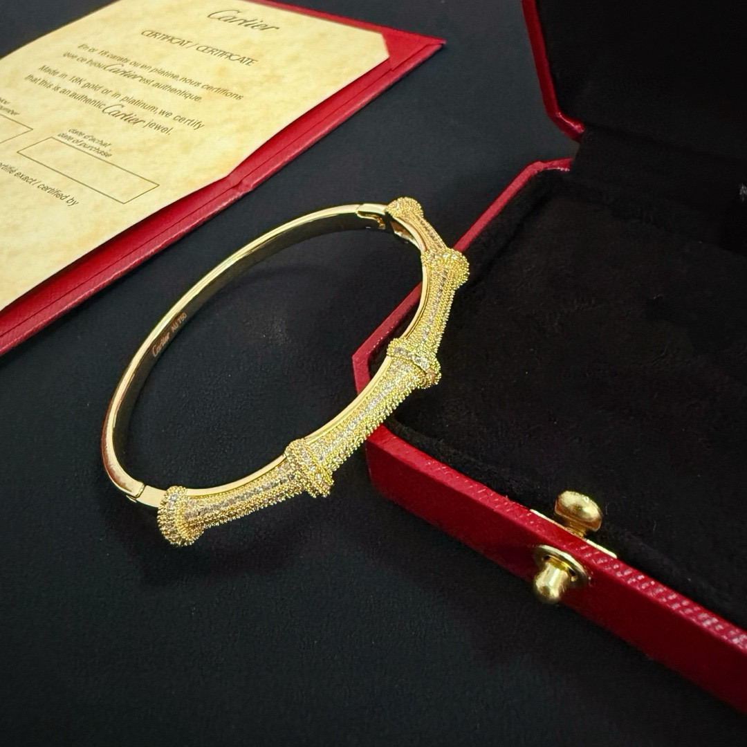 Cartier Designer Bamboo Studded Diamond Bracelet High Quality Bracelet Fashionable Luxury Jewelry For Women's Men Classic Luxury Wedding Party Accessories Valentines Day Christmas Birthday Gift