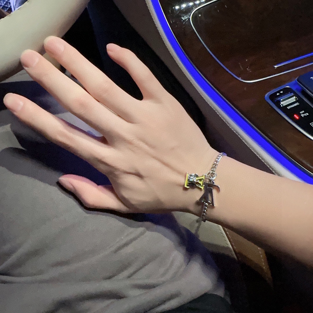 LV Designer Chain Bracelet High Quality Bracelet Fashionable Luxury Jewelry For Women's Men Classic Luxury Wedding Party Accessories Valentines Day Christmas Birthday Gift