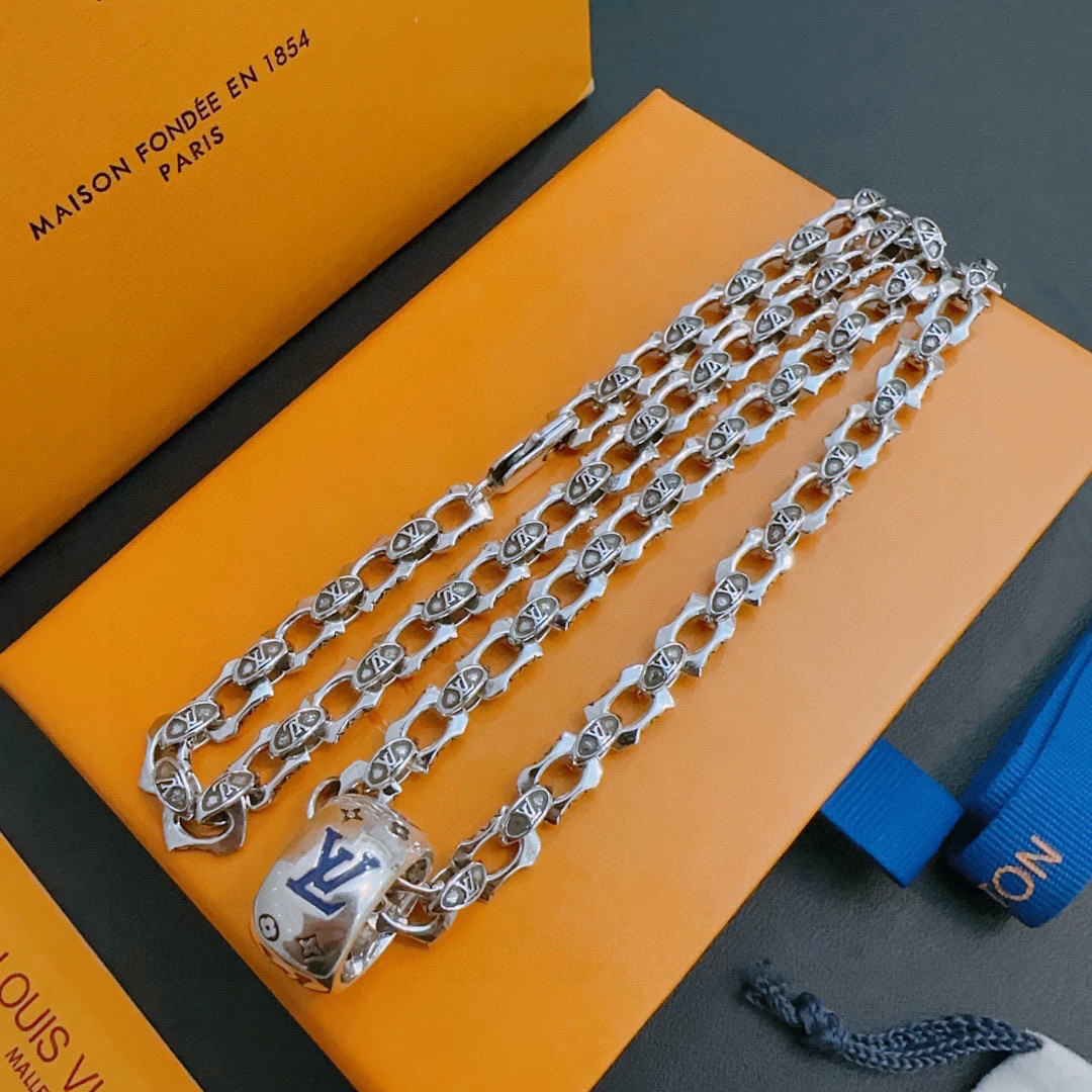 LV Luxury Necklace Elegant Necklaces Designer Ring Necklace Men Women Top Quality Pendant Fashion Jewellery Designer For Women Gifts For Her Valentines Day Christmas Birthday Gift
