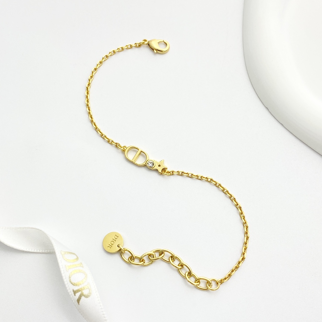 Dior Designer Alphabet Stitching With Stars And Small Rhinestones Embellishment Chain Bracelet High Quality Bracelet Fashionable Luxury Jewelry For Women's Classic Luxury Wedding Party Accessories Valentines Day Christmas Birthday Gift