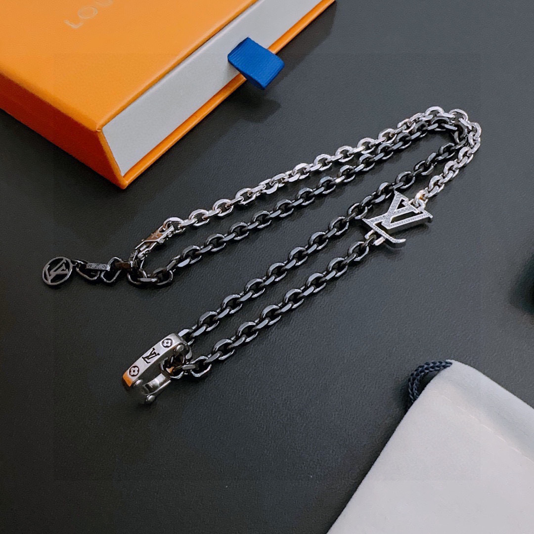 LV Luxury Necklace Elegant Necklaces Designer Necklace Men Women Top Quality Pendant Fashion Jewellery Designer For Women Gifts For Her Valentines Day Christmas Birthday Gift