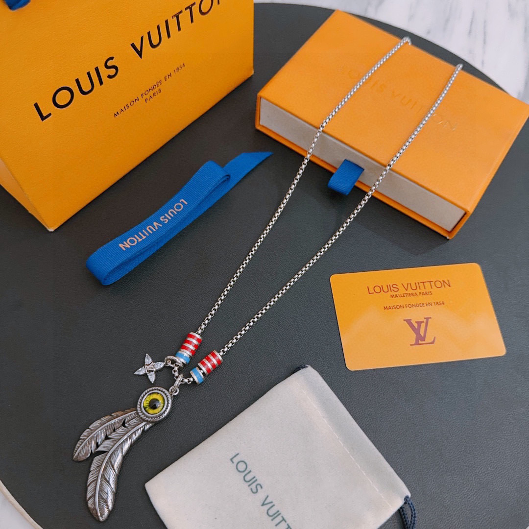 LV Luxury Necklace Elegant Necklaces Designer Necklace Men Women Top Quality Glasses And Feathers Pendant Fashion Jewellery Designer For Women Gifts For Her Valentines Day Christmas Birthday Gift