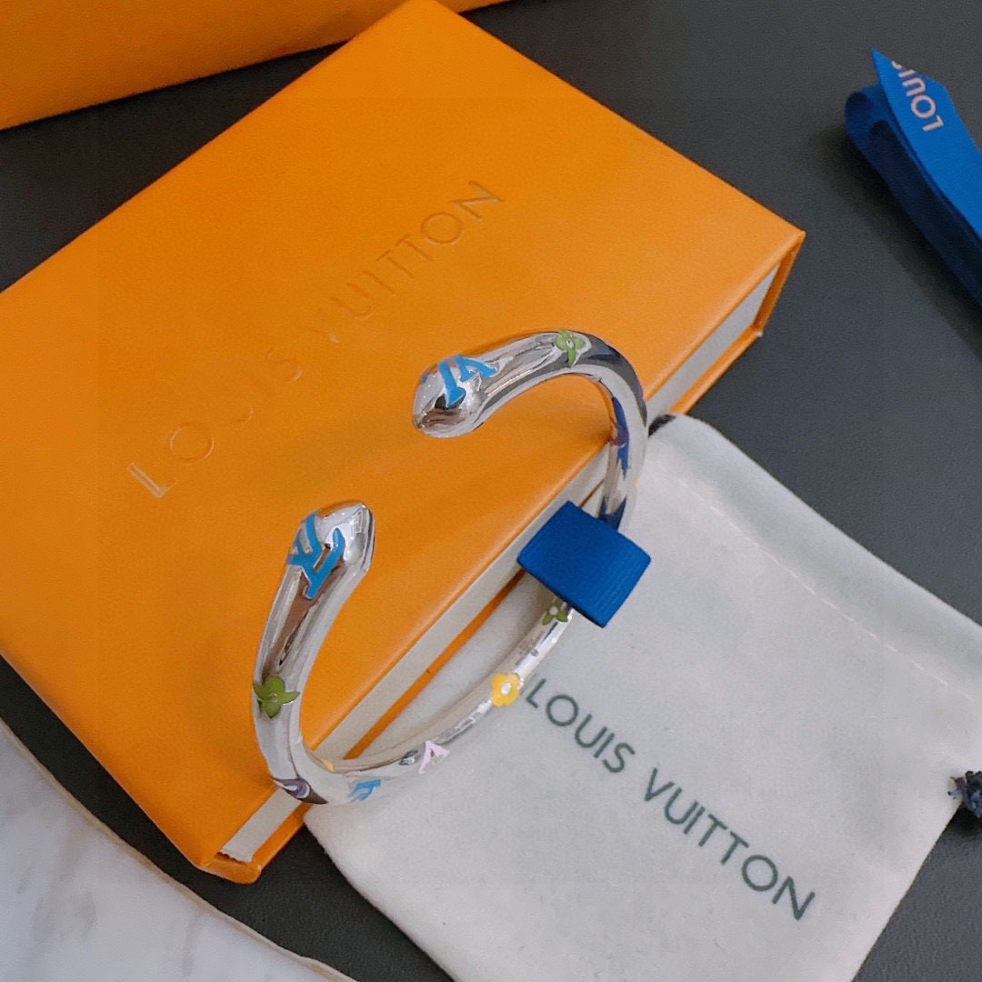 LV Designer Opening Bracelet High Quality Bracelet Fashionable Luxury Jewelry For Women's Men Classic Luxury Wedding Party Accessories Valentines Day Christmas Birthday Gift