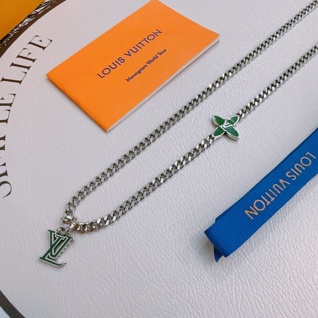 LV Luxury Necklace Elegant Necklaces Designer LV Letters And Clover Necklace Women Top Quality Pendant Fashion Jewellery Designer For Women Gifts For Her Valentines Day Christmas Birthday Gift
