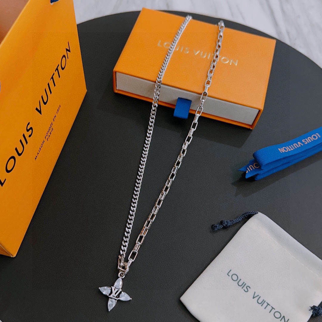 LV Luxury Necklace Elegant Necklaces Designer Necklace Women Top Quality Pendant Fashion Jewellery Designer For Women Gifts For Her Valentines Day Christmas Birthday Gift
