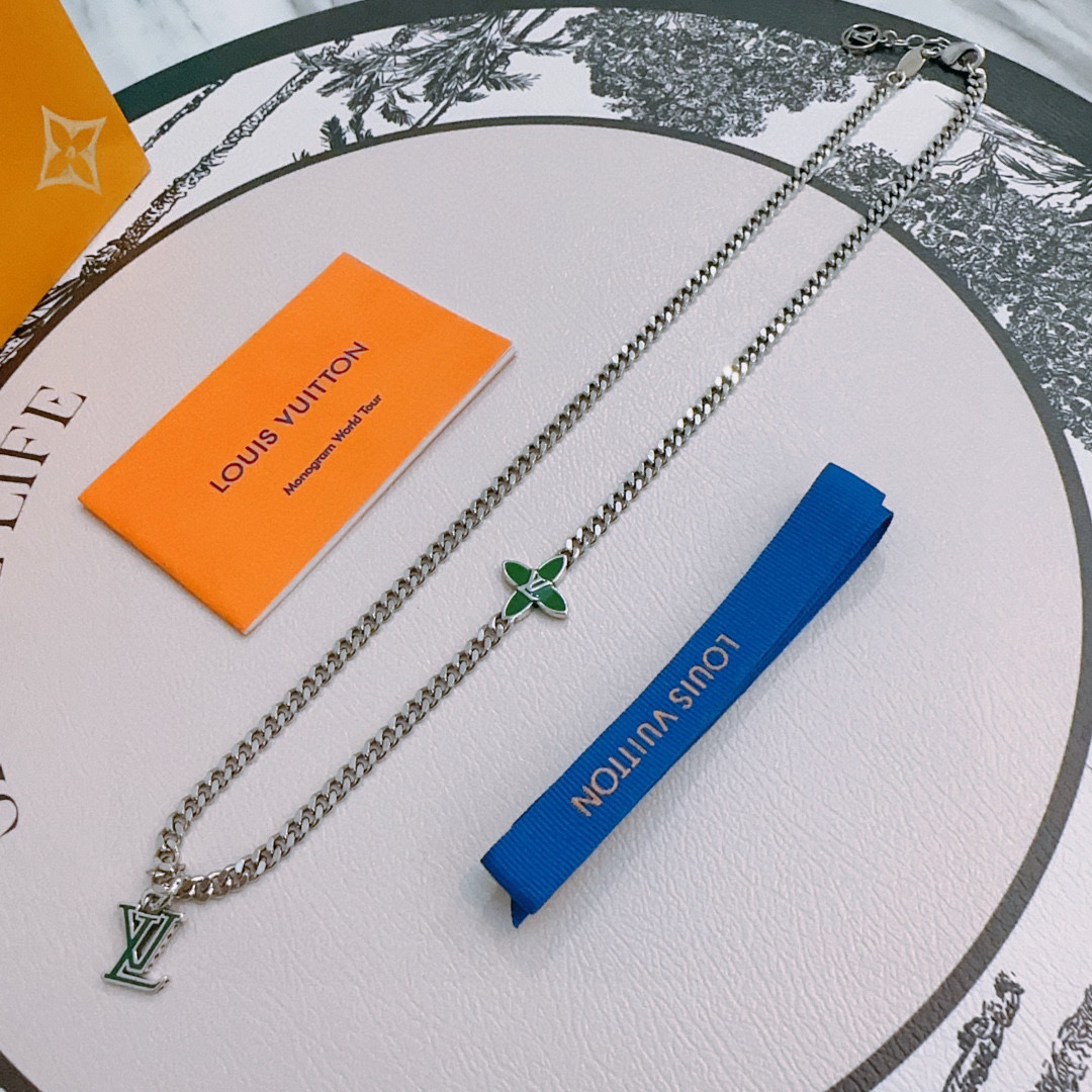 LV Luxury Necklace Elegant Necklaces Designer LV Letters And Clover Necklace Women Top Quality Pendant Fashion Jewellery Designer For Women Gifts For Her Valentines Day Christmas Birthday Gift