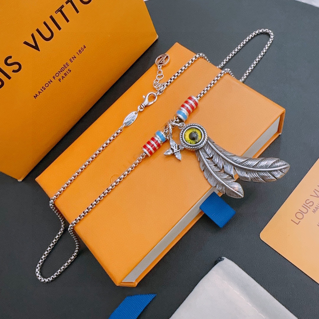 LV Luxury Necklace Elegant Necklaces Designer Necklace Men Women Top Quality Glasses And Feathers Pendant Fashion Jewellery Designer For Women Gifts For Her Valentines Day Christmas Birthday Gift