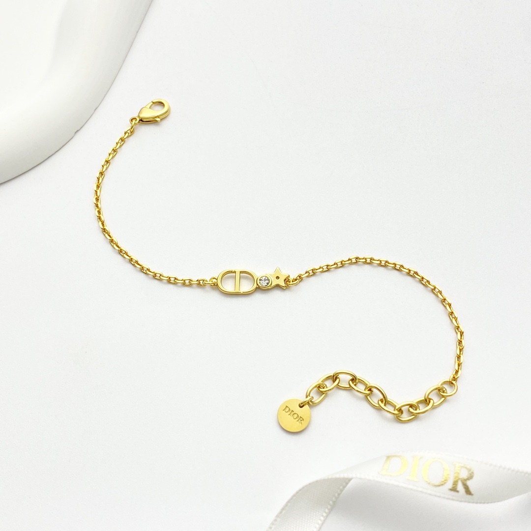 Dior Designer Alphabet Stitching With Stars And Small Rhinestones Embellishment Chain Bracelet High Quality Bracelet Fashionable Luxury Jewelry For Women's Classic Luxury Wedding Party Accessories Valentines Day Christmas Birthday Gift