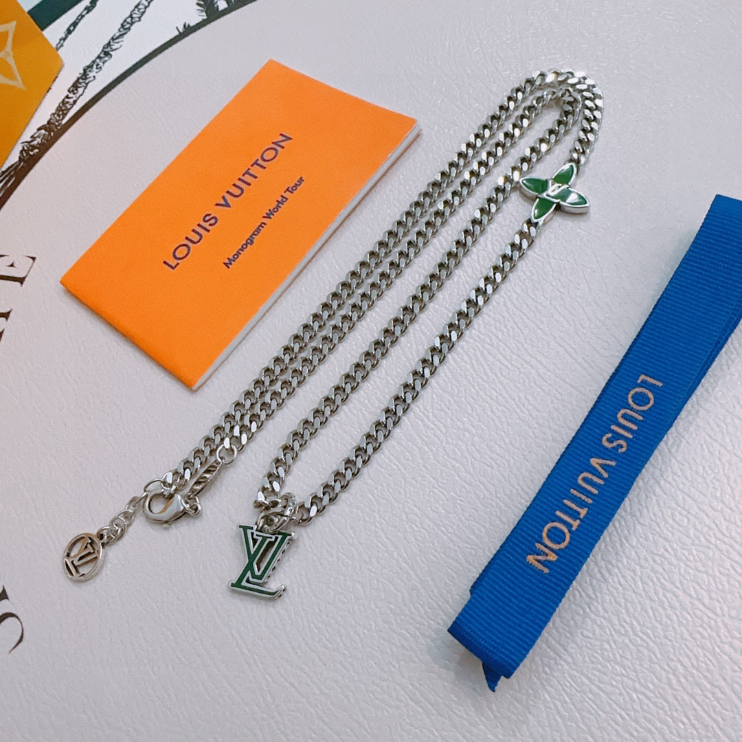 LV Luxury Necklace Elegant Necklaces Designer LV Letters And Clover Necklace Women Top Quality Pendant Fashion Jewellery Designer For Women Gifts For Her Valentines Day Christmas Birthday Gift