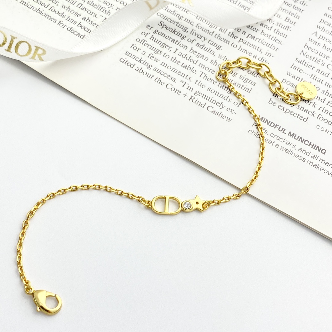 Dior Designer Alphabet Stitching With Stars And Small Rhinestones Embellishment Chain Bracelet High Quality Bracelet Fashionable Luxury Jewelry For Women's Classic Luxury Wedding Party Accessories Valentines Day Christmas Birthday Gift