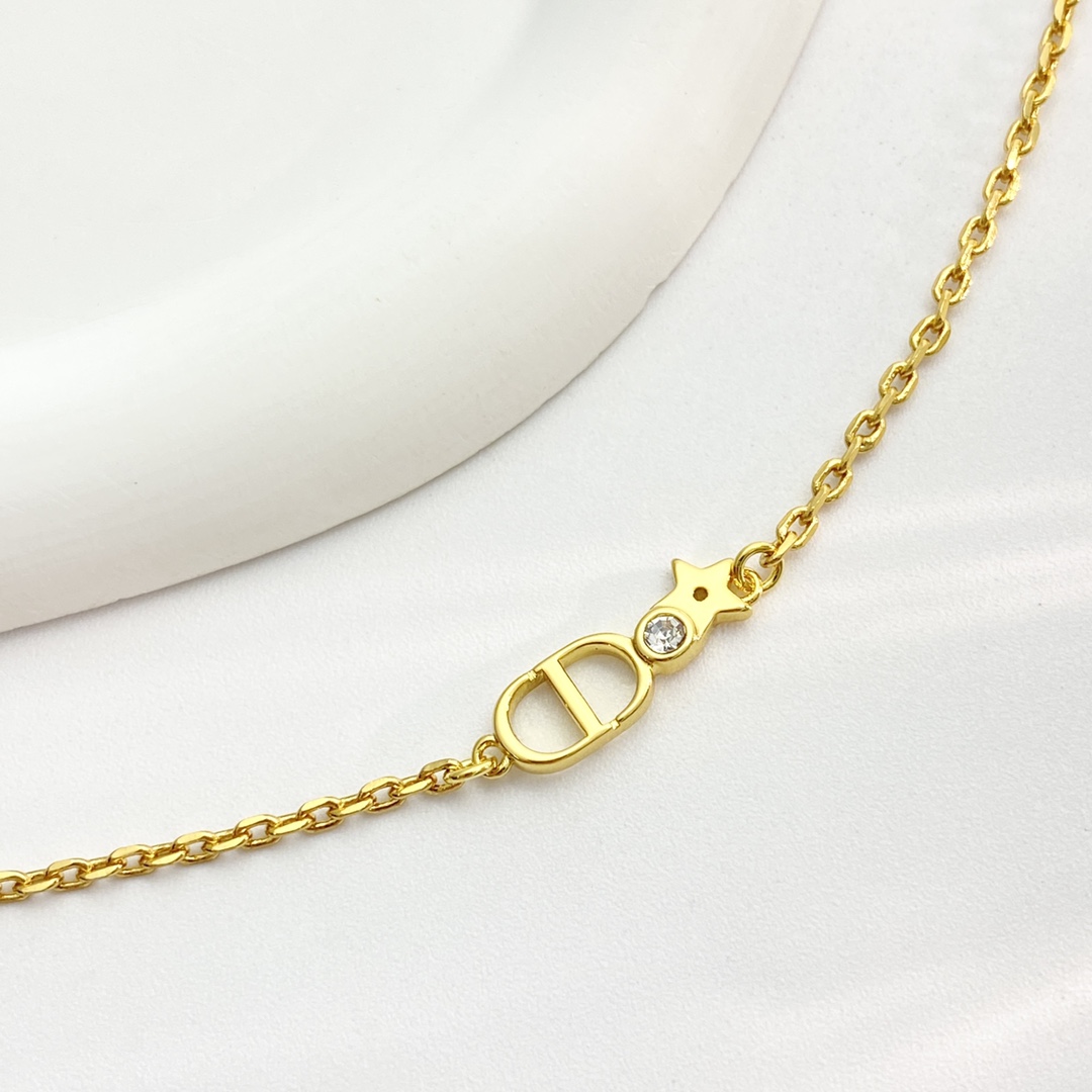 Dior Designer Alphabet Stitching With Stars And Small Rhinestones Embellishment Chain Bracelet High Quality Bracelet Fashionable Luxury Jewelry For Women's Classic Luxury Wedding Party Accessories Valentines Day Christmas Birthday Gift