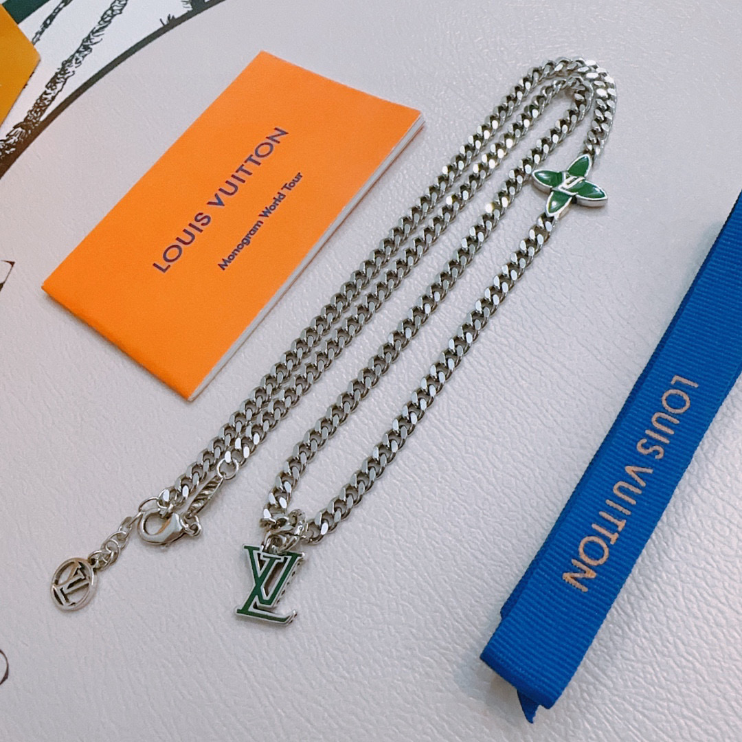 LV Luxury Necklace Elegant Necklaces Designer LV Letters And Clover Necklace Women Top Quality Pendant Fashion Jewellery Designer For Women Gifts For Her Valentines Day Christmas Birthday Gift