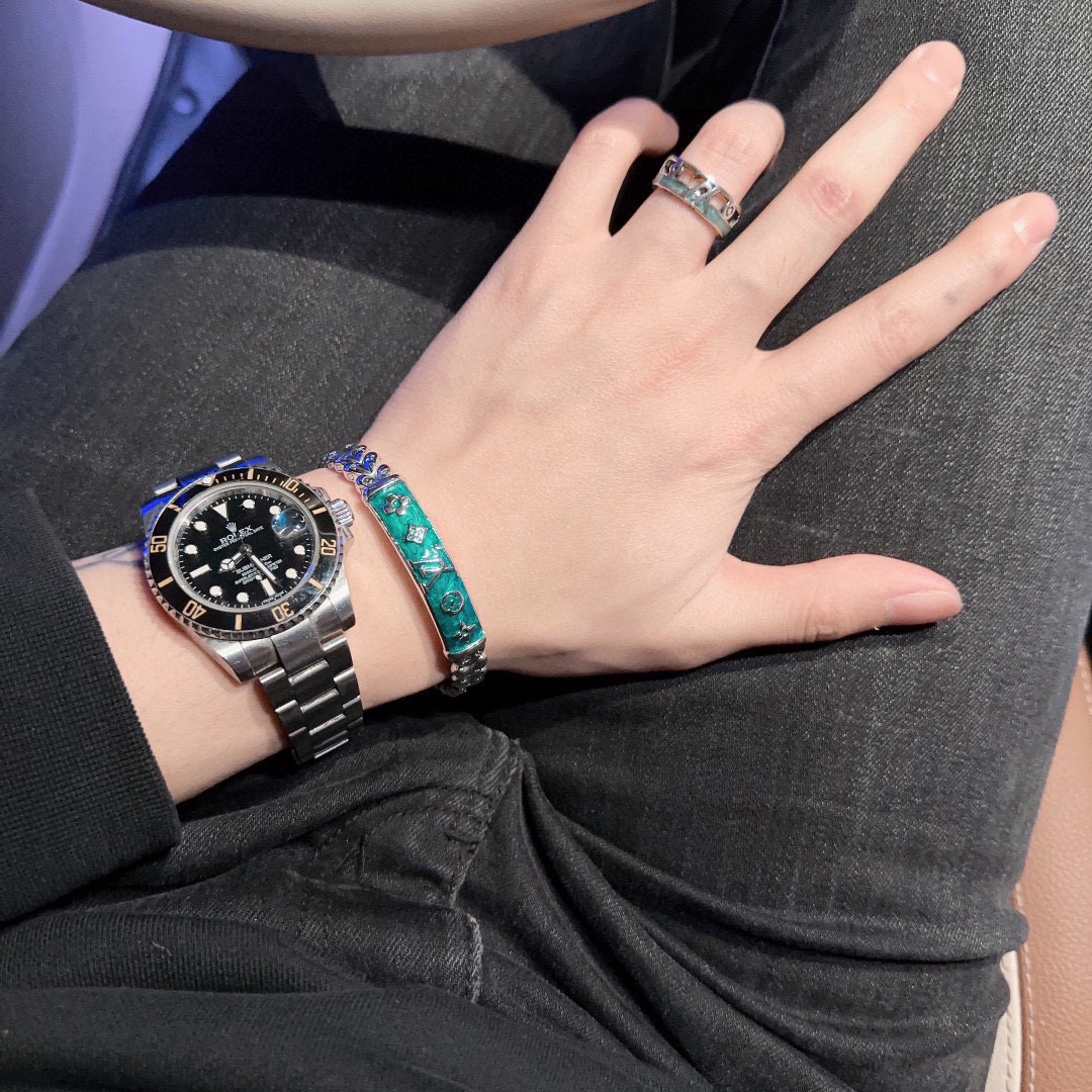 LV Designer Opening Bracelet High Quality Bracelet Fashionable Luxury Jewelry For Women's Men Classic Luxury Wedding Party Accessories Valentines Day Christmas Birthday Gift