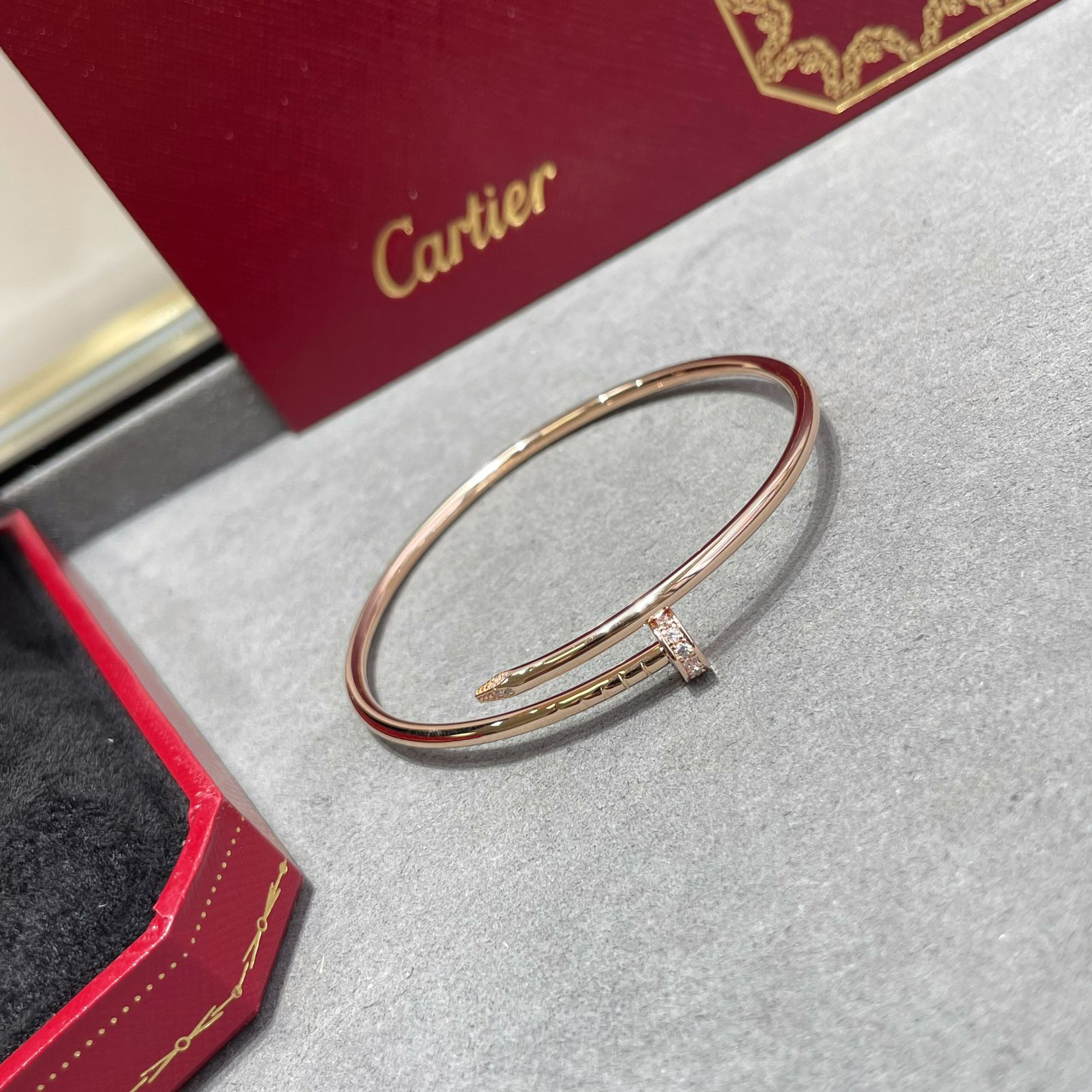 Cartier Designer Head And Tail Drill Hollow Tube Nail Bracelet High Quality Bracelet Fashionable Luxury Jewelry For Women's Men Classic Luxury Wedding Party Accessories Valentines Day Christmas Birthday Gift
