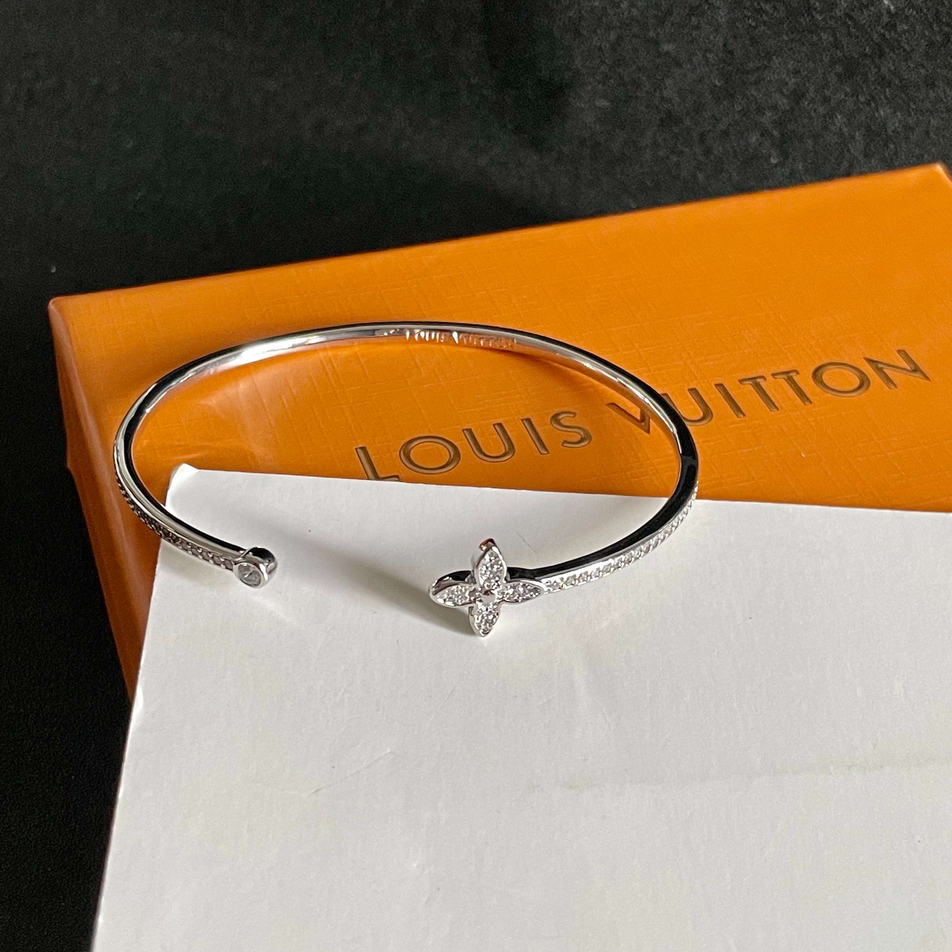 LV Designer Bracelet High Quality Bracelet Fashionable Luxury Jewelry For Women's Men Classic Luxury Wedding Party Accessories Valentines Day Christmas Birthday Gift