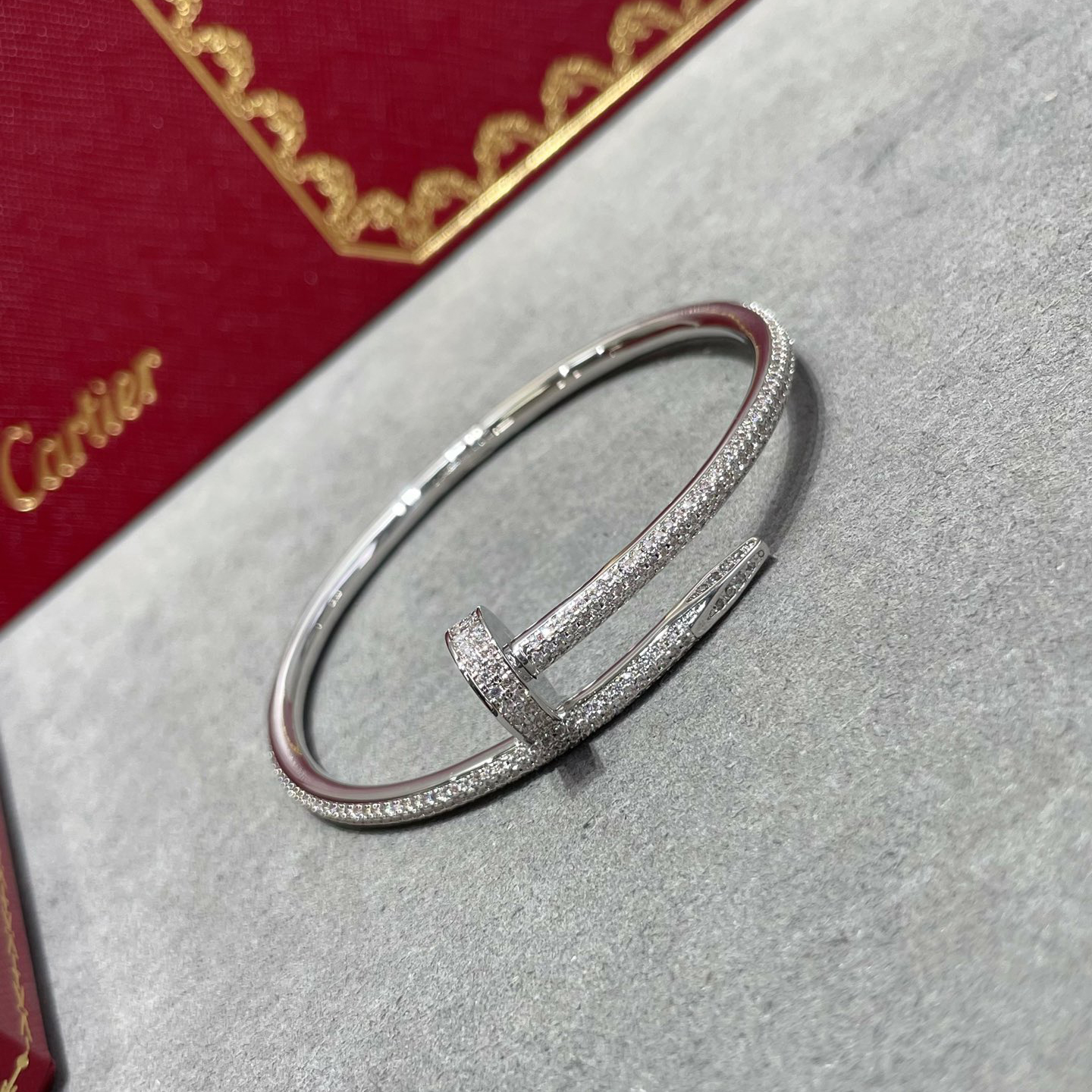 Cartier Designer Full Diamond Nail Bracelet High Quality Bracelet Fashionable Luxury Jewelry For Women's Men Classic Luxury Wedding Party Accessories Valentines Day Christmas Birthday Gift