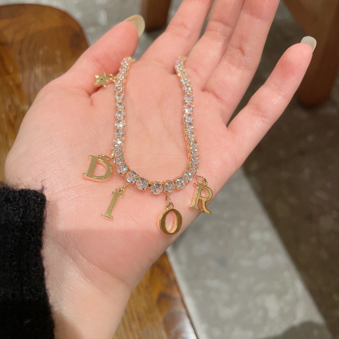 Dior Luxury Necklace Elegant Necklaces Designer Necklace Women Top Quality Pendant Fashion Jewellery Designer For Women Gifts For Her Valentines Day Christmas Birthday Gift ﻿