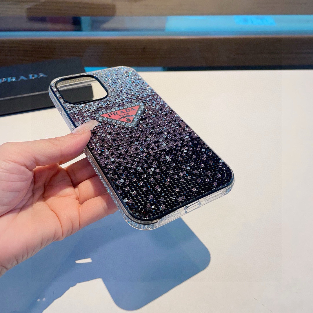Prada Designers Phone Case Flash Diamond All Inclusive Phone Case With Precise Hole Positioning Back Cover Designer Case Luxury Mobile Shel For Iphone:13 14 15 16 17 Iphone 13 14 15 16 17 Pro Iphone 13 14 15 16 17 Pro Max