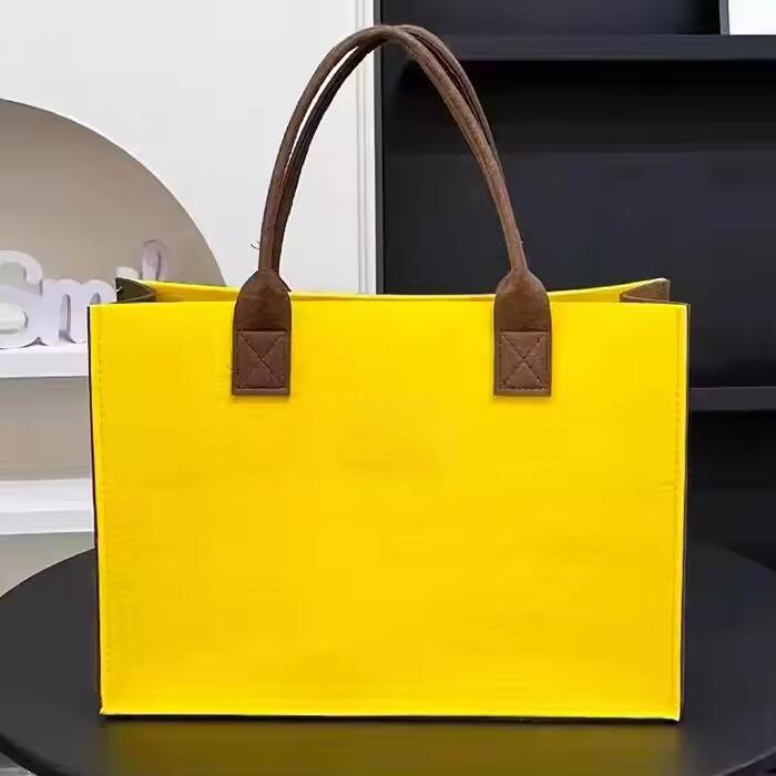 Wholesale Custom Printed Logo Wool Felt Lady Handbags Reusable Women's Shopping Tote Bag