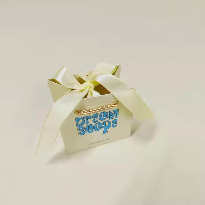 Wholesale Ribbon Handle Packaging Bag Retail Jewelry Luxury Wedding Boutique Small Gift Paper Bag for Small Business with Logo