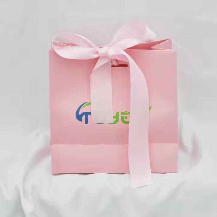 Wholesale Ribbon Handle Packaging Bag Retail Jewelry Luxury Wedding Boutique Small Gift Paper Bag for Small Business with Logo