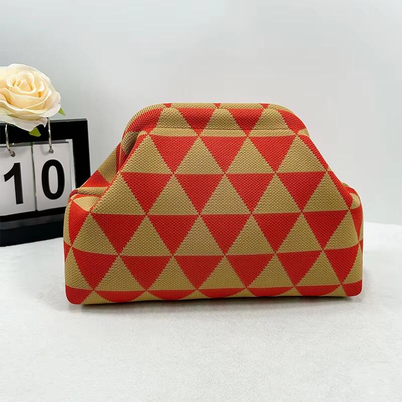 Custom Logo New Women's Striped Knit Handbag For Commuting Chic And Versatile Cloud Design Woven Cosmetic Bag