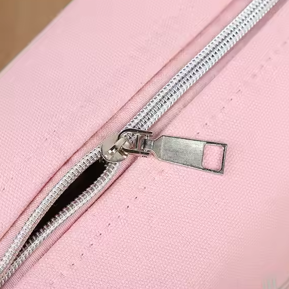 Brand Design Custom Embroidered Logo Portable Makeup Bag Canvas Portable Cosmetic Bag Large Capacity Skincare Pouch