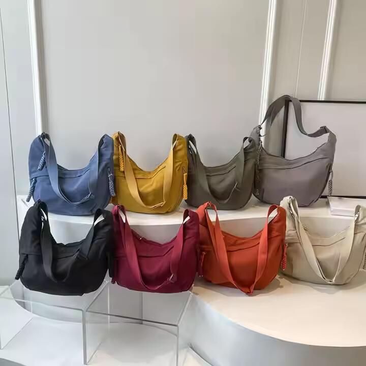 Fashionable Large Capacity Nylon Cloth Women's Crossbody Bag Many Colors Waterproof For Outdoor Travel And Work Lady Style