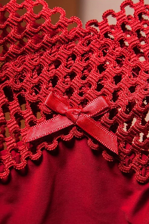 Women's Panties Cross Cut Ice Silk Thong Sports Fashion Perspective Low Waist Ribbons Sexy Lingerie Thongs ﻿