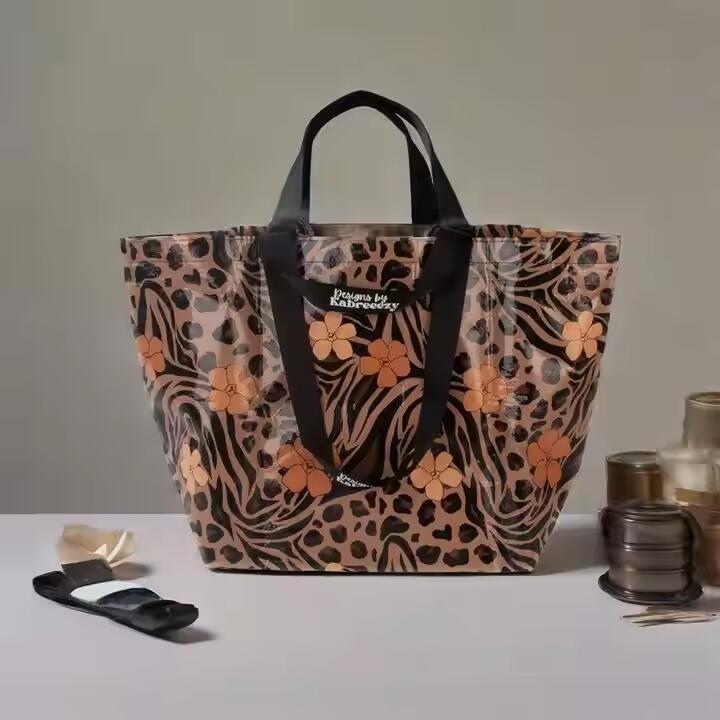 Fashion Waterproof Shoulder Tote Pp Woven Bag High Quality Custom Design Boutique Clothing Gift Shopping Laminated Pp Woven Bag