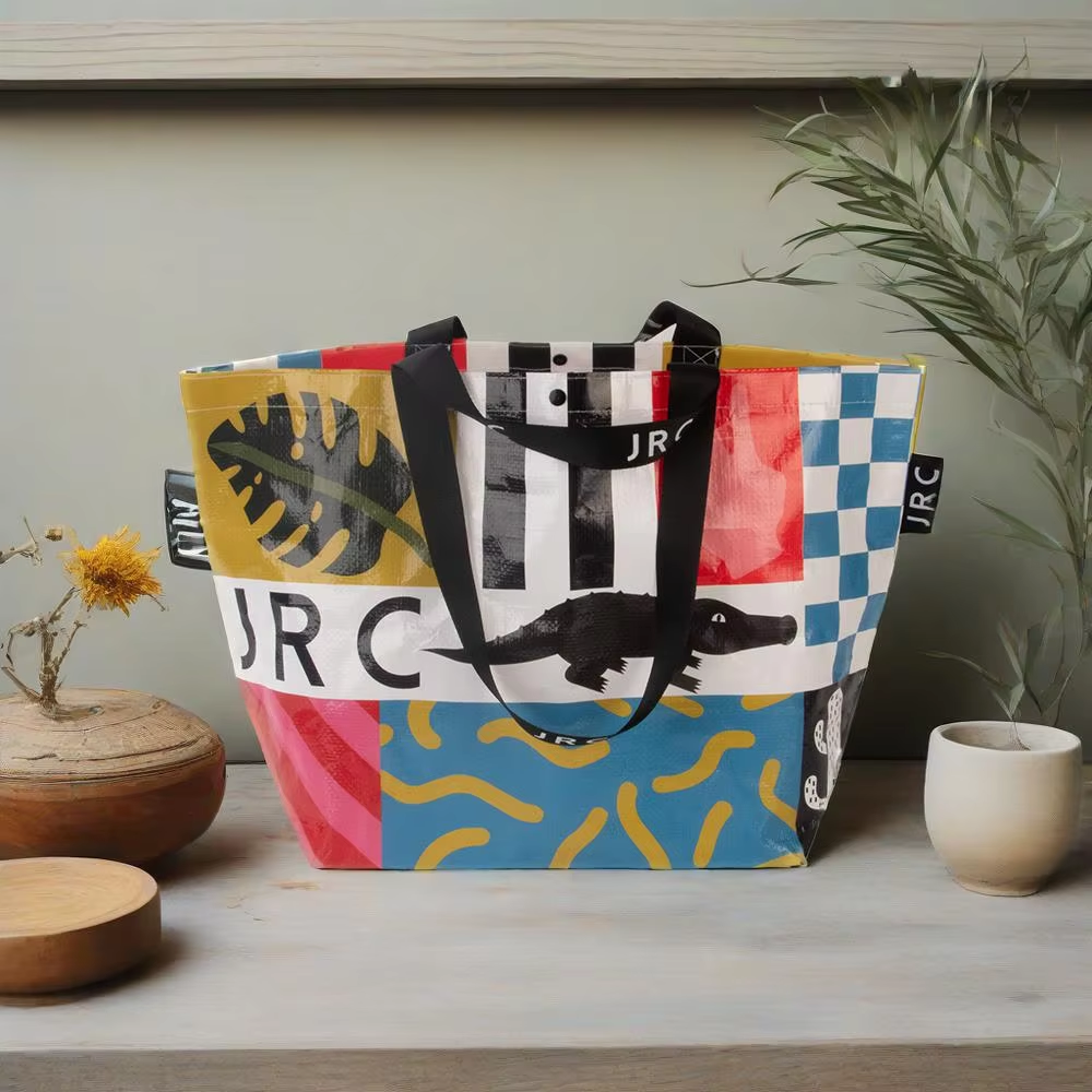 Fashion Waterproof Shoulder Tote Pp Woven Bag High Quality Custom Design Boutique Clothing Gift Shopping Laminated Pp Woven Bag