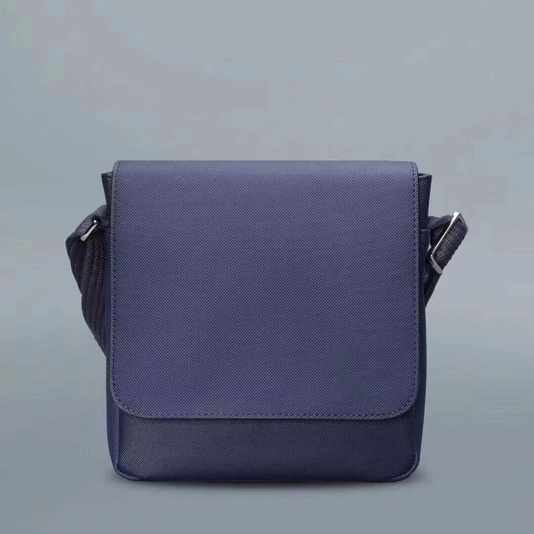 High Quality Stylish Shoulder Crossbody Bag Crocodile New Casual Men's Bag