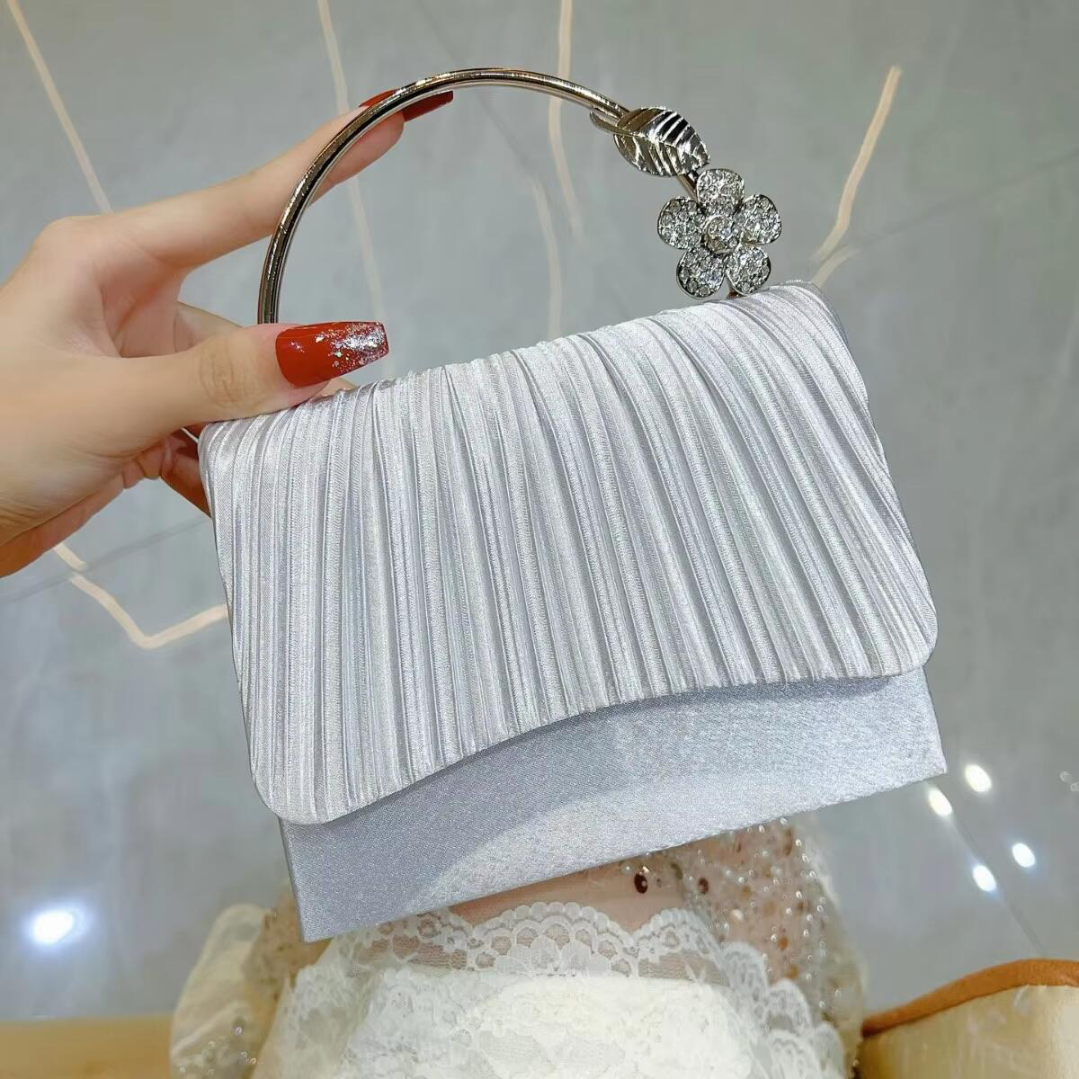 New Arrival Fashion Chain Crossbody Bag Ladies Evening Purse Crystal Wedding Clutch Shoulder Bags For Women