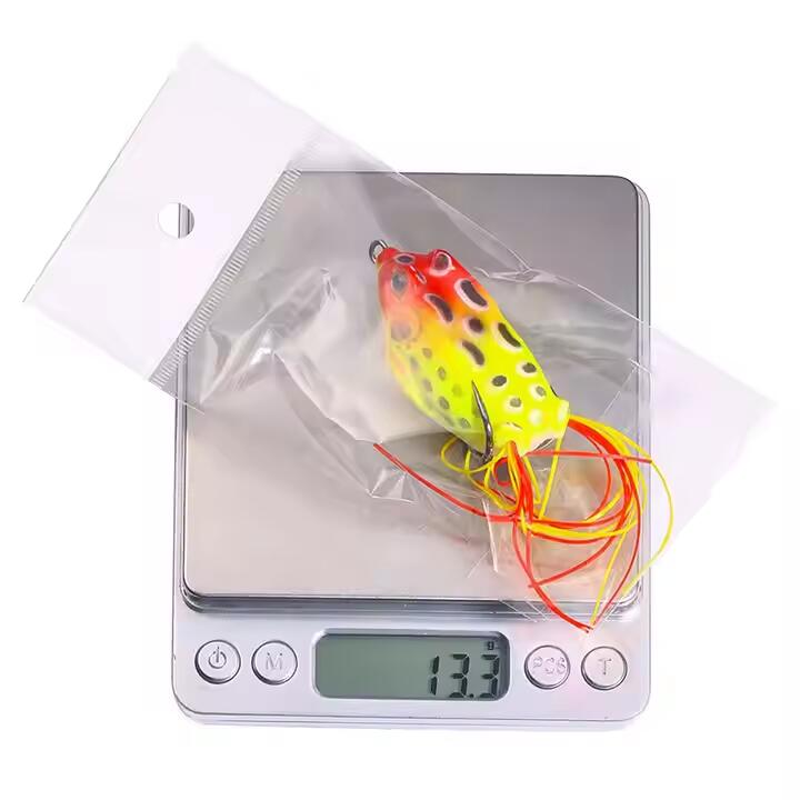 Wholesale 6.3cm 12.4g Artificial Soft Baits Topwater Frog Fishing Lures with Skirts