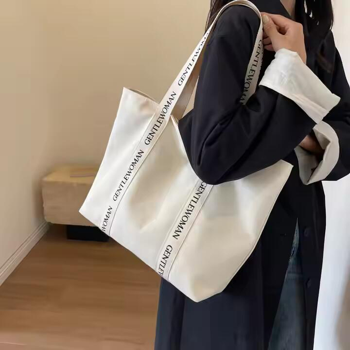 Casual Style School Handbag Simple Canvas Tote Bag With Custom Logo Waterproof Letter Strap Shoulder Bag For Going Out