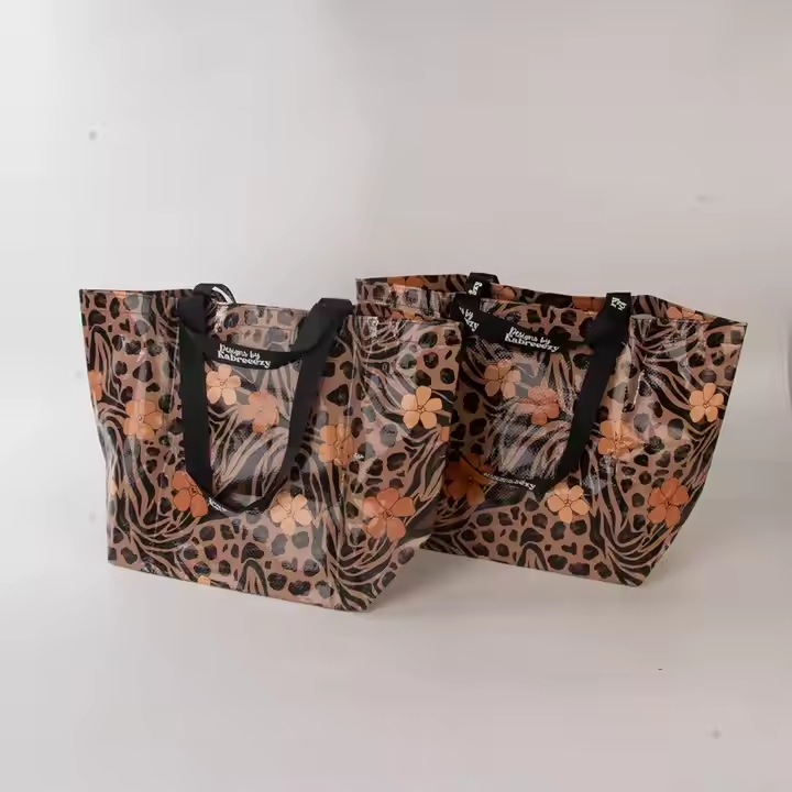 Fashion Waterproof Shoulder Tote Pp Woven Bag High Quality Custom Design Boutique Clothing Gift Shopping Laminated Pp Woven Bag