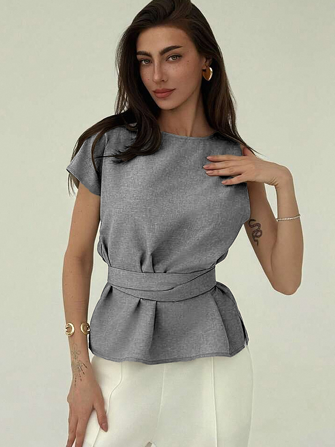 Women's sleeveless polyester shirt pullover with waist