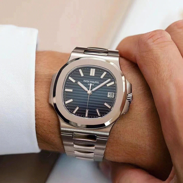 5811/1G-001- Patek Philippe NAUTILUS