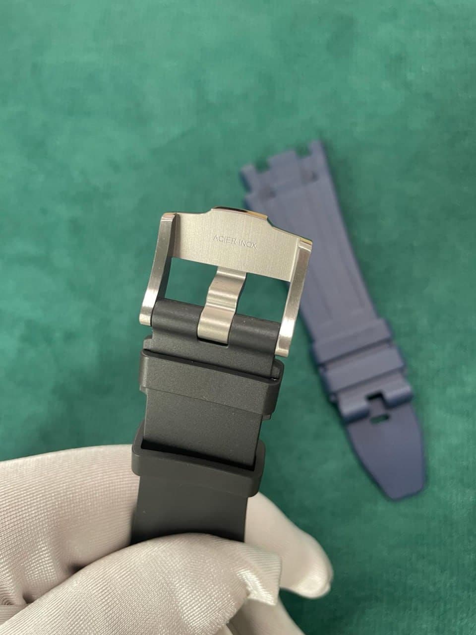 Audemars Piguet Royal Oak Offshore “Rubberclad” 42 mm, White Ref. 25940SK.OO.D002CA.02