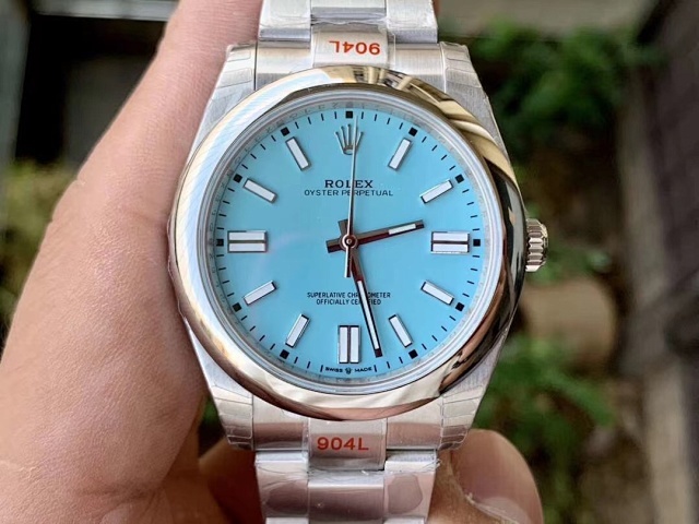 Rolex Oyster Perpetual 41 MM Turquoise Blue Dial Ref.124300 Swiss Clone Movement Replica