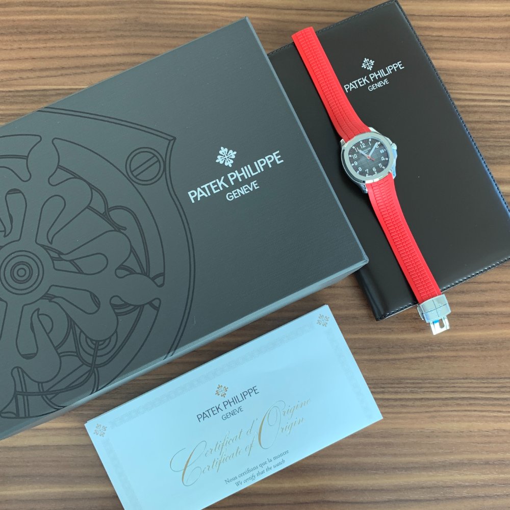 5167A-012-Patek Philippe AQUANAUT