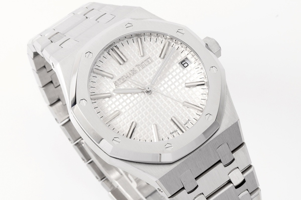 Audemars Piguet Royal Oak 50th Anniversary 41 mm, White Ref. 15510ST.OO.1320ST.03