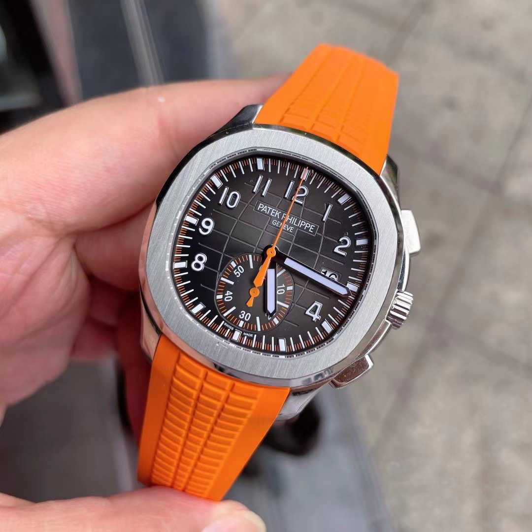 5968A-001-Patek Philippe AQUANAUT